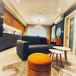 Country View Retreat شقة *
